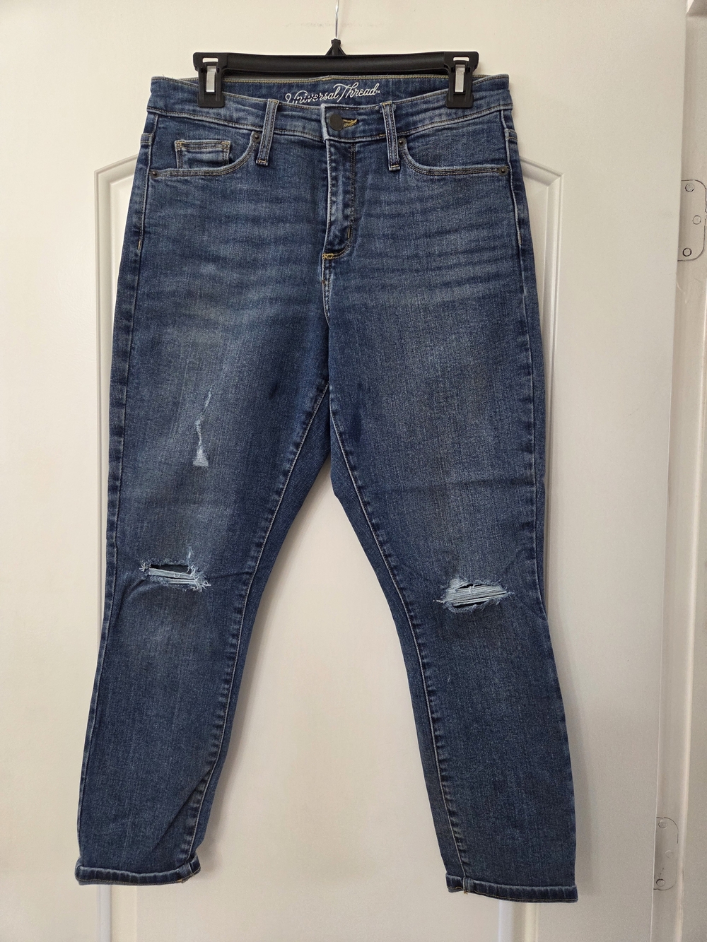Universal Thread Women's Mid-Rise Distressed Skinny Jeans - Dark Blue